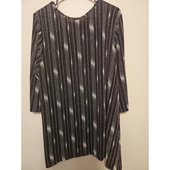 Elegant Black Gold Shimmer 3/4 Sleeve Party Top Size 2X by‎ Simply Emma - Picture 5 of 8